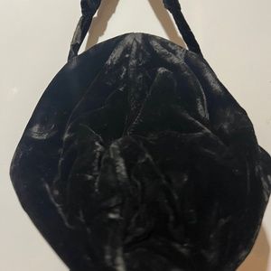 c1950s velvet round clutch